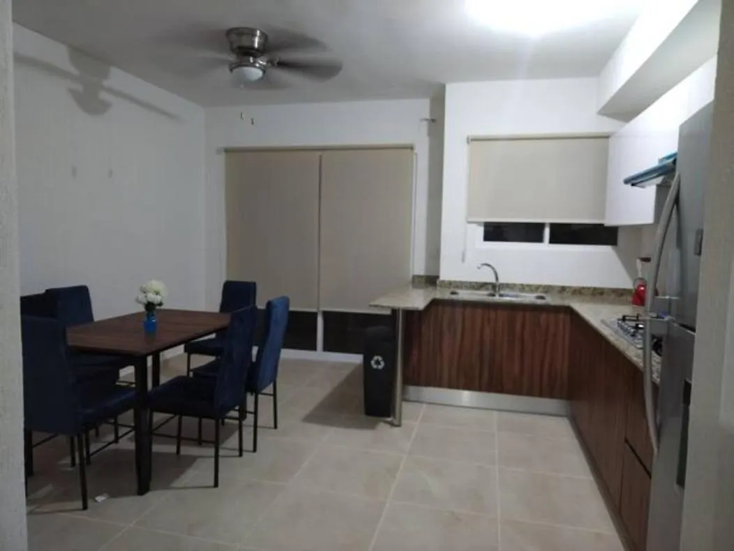 Maderos Residencial Cancun Holiday home